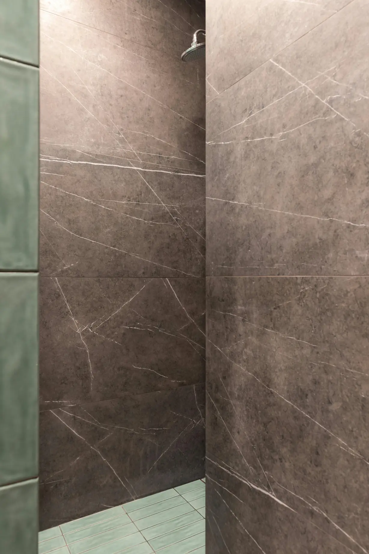 Large format tile installation in Calpe, Costa Blanca